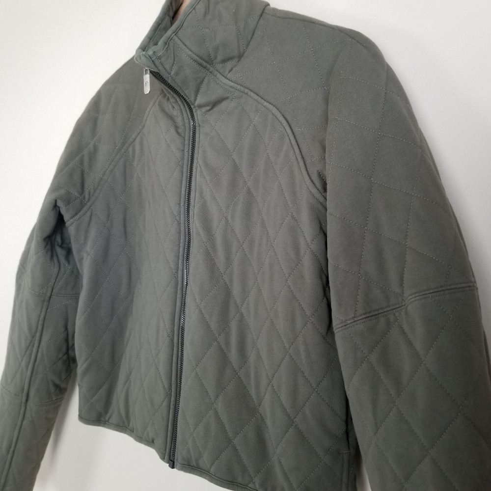 Lululemon Quilted Calm Jacket Army Green Size 4 - Picture 2 of 8